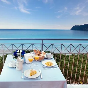 Grand 4*, Alassio Italien