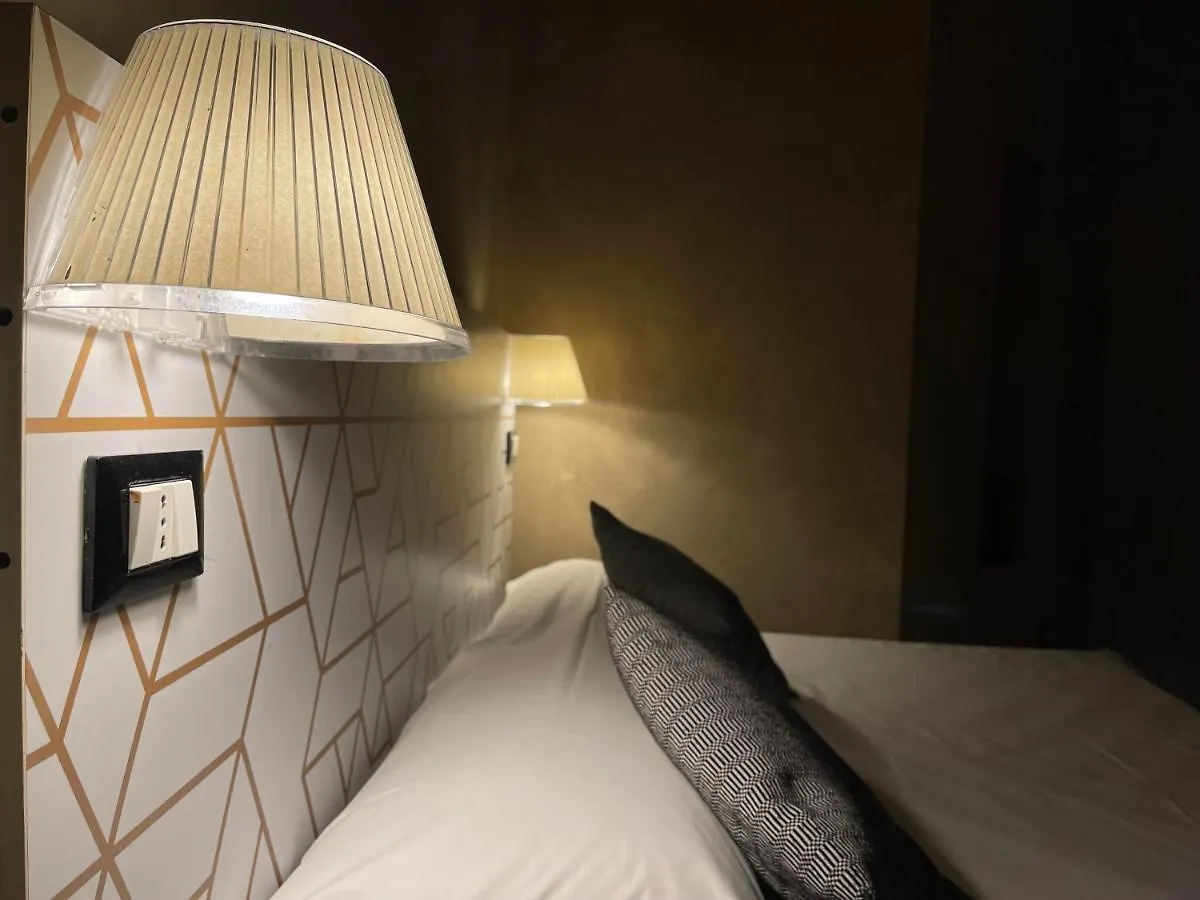 Lion Guesthouse 밀라노