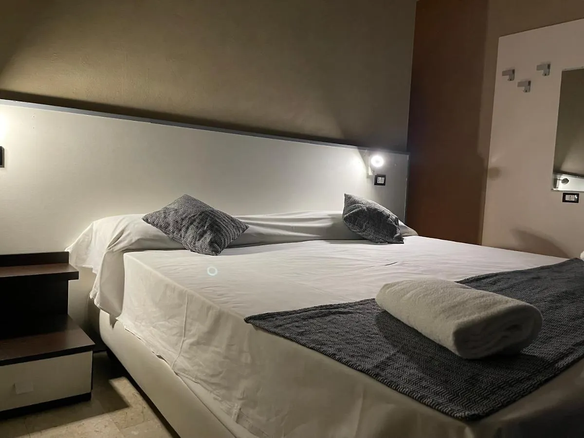 Lion Guesthouse 밀라노